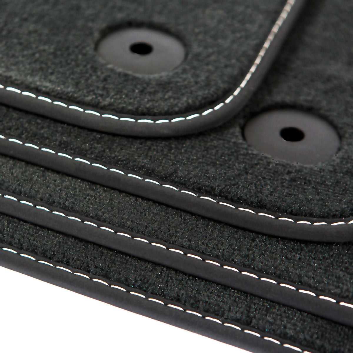 Jeep Grand Cherokee Velour Floor Mats 2016-2021 – WK2 – Silver Stitching