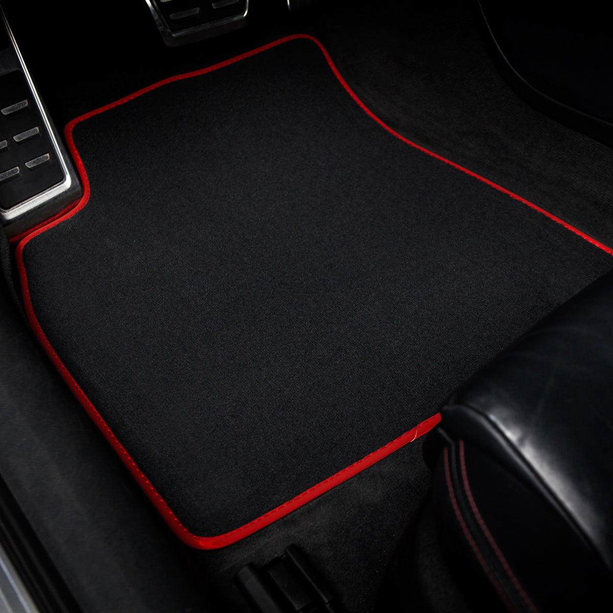 Mitsubishi Lancer Evolution 8 &amp; 9 Velour Floor Mats 2003-2006 – Red Edging
